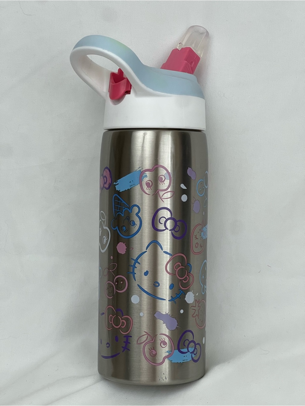 Hello Kitty Sweets Zak Designs 19oz Vacuum Riverside Portable Drinkware Bottle